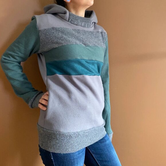 Ash and Moss Hoodie Upcycled with Pockets Sweatshirt One-Of-A-Kind MungoCrafts - Picture 3 of 5